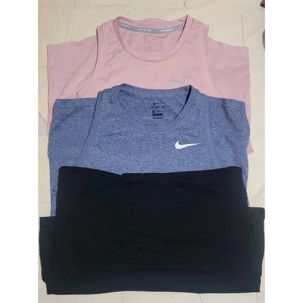 Nike Women’s Dri Fit Tanks Lot Of 3 Size XS (2), Size S (1)